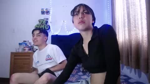 Snapshot of malejand_thomassex chatting on 02/15/25, 12:43 maleja y thomas online show from 02/15/25, 12:43