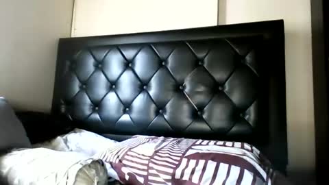 malekthick online show from 06/15/26, 01:57