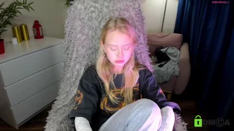 Snapshot of malenaernman chatting on 02/22/25, 10:18 Malena online show from 02/22/25, 10:18