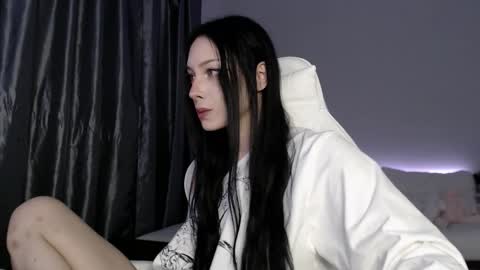 Snapshot of malenkiykamen chatting on 01/13/26, 01:38 piu online show from 01/13/26, 01:38