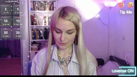 Snapshot of mali_sia chatting on 01/26/25, 09:40 Mischelle online show from 01/26/25, 09:40