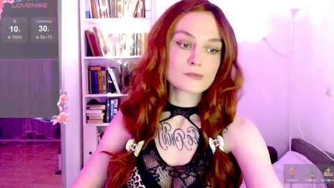 Snapshot of mali_sia chatting on 02/07/25, 12:42 Mischelle online show from 02/07/25, 12:42