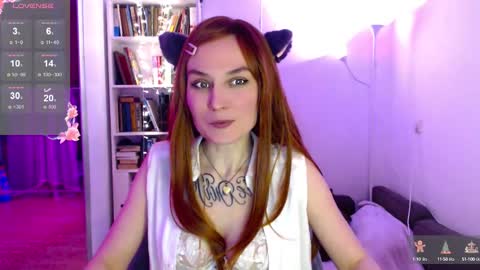 Snapshot of mali_sia chatting on 02/15/25, 09:26 Mischelle online show from 02/15/25, 09:26