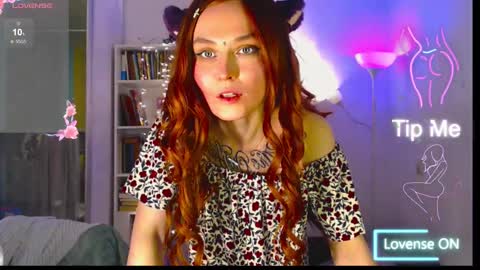Snapshot of mali_sia chatting on 02/21/25, 10:26 Mischelle online show from 02/21/25, 10:26