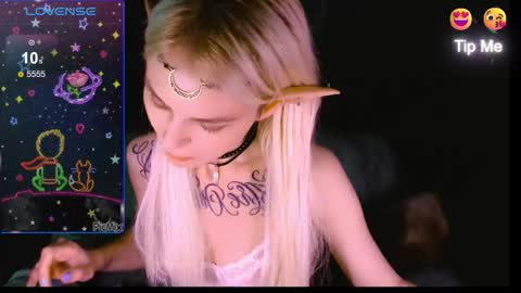 Snapshot of mali_sia chatting on 10/01/25, 01:00 Mischelle online show from 10/01/25, 01:00