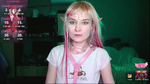 Mischelle online show from 12/15/25, 01:54