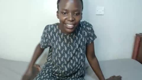 lati online show from 10/27/25, 12:42