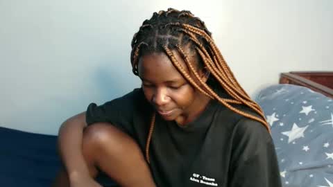 lati online show from 11/15/25, 01:25