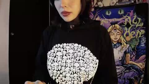 Alice Asylum online show from 11/15/25, 03:48