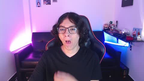 Snapshot of malik_harrison_ chatting on 12/04/24, 01:20 Malik online show from 12/04/24, 01:20