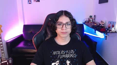 Snapshot of malik_harrison_ chatting on 01/03/25, 02:40 Malik online show from 01/03/25, 02:40