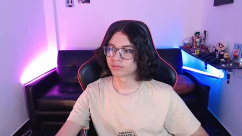 Snapshot of malik_harrison_ chatting on 02/03/25, 05:46 Malik online show from 02/03/25, 05:46