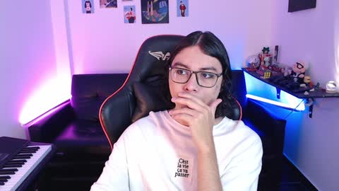 Snapshot of malik_harrison_ chatting on 02/08/25, 02:16 Malik online show from 02/08/25, 02:16