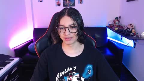 Snapshot of malik_harrison_ chatting on 02/25/25, 02:22 Malik online show from 02/25/25, 02:22