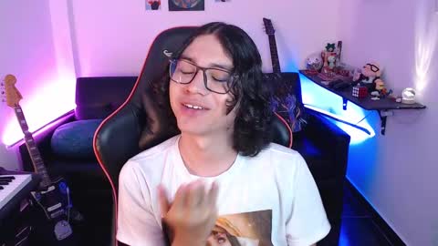 Snapshot of malik_harrison_ chatting on 03/10/25, 06:56 Malik online show from 03/10/25, 06:56