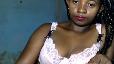 Snapshot of malinah01 chatting on 12/11/24, 04:39 malinah01 online show from 12/11/24, 04:39