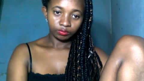 Snapshot of malinah01 chatting on 12/18/24, 03:55 malinah01 online show from 12/18/24, 03:55