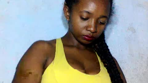 Snapshot of malinah01 chatting on 12/28/24, 08:37 malinah01 online show from 12/28/24, 08:37
