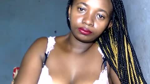 Snapshot of malinah01 chatting on 01/07/25, 05:31 malinah01 online show from 01/07/25, 05:31