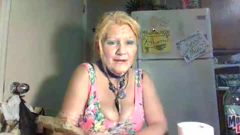 Snapshot of malinda702 chatting on 12/05/25, 02:53 malinda702 online show from 12/05/25, 02:53