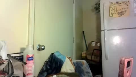 Snapshot of malinda702 chatting on 03/04/26, 02:39 malinda702 online show from 03/04/26, 02:39