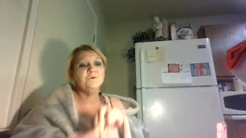 Snapshot of malinda702 chatting on 04/07/26, 03:18 malinda702 online show from 04/07/26, 03:18