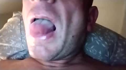 Snapshot of malinowy85 chatting on 10/29/25, 12:46 malinowy85 online show from 10/29/25, 12:46