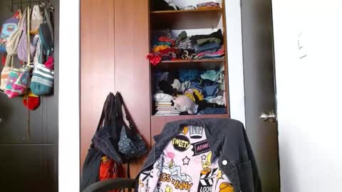 Malita online show from 10/27/25, 08:24