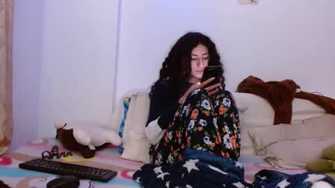 Malita online show from 11/21/25, 12:21