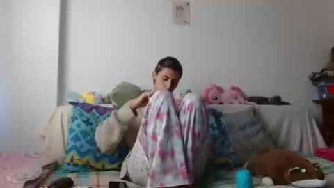 Snapshot of malitamuymal22 chatting on 03/18/26, 04:21 Malita online show from 03/18/26, 04:21