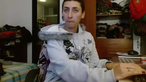 Snapshot of malitamuymal22 chatting on 03/22/26, 02:48 Malita online show from 03/22/26, 02:48