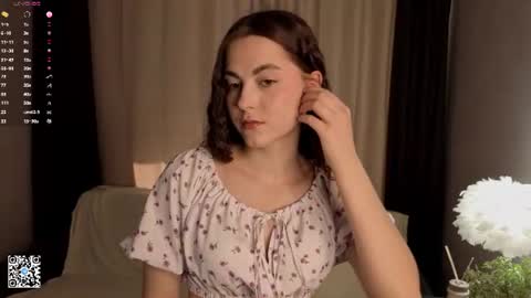 Snapshot of mallieangelini chatting on 07/03/26, 04:19 Mia online show from 07/03/26, 04:19