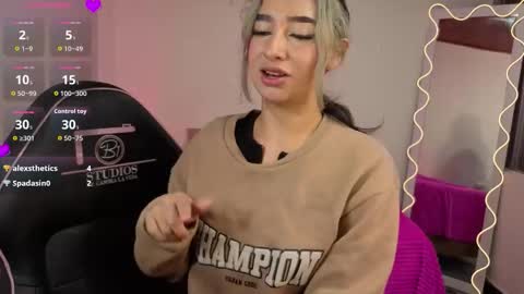 Malory  online show from 11/07/25, 07:14