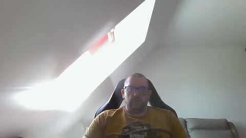 Snapshot of malou2927 chatting on 04/19/26, 11:20 breton online show from 04/19/26, 11:20