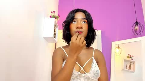 Snapshot of malu_hot69 chatting on 01/17/26, 11:37 Malu online show from 01/17/26, 11:37