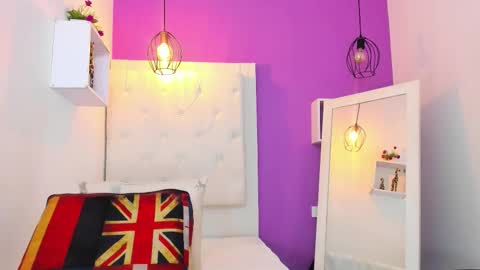 Snapshot of malu_hot69 chatting on 02/19/26, 11:50 Malu online show from 02/19/26, 11:50