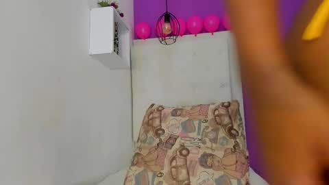 Snapshot of malu_hot69 chatting on 02/23/26, 11:51 Malu online show from 02/23/26, 11:51