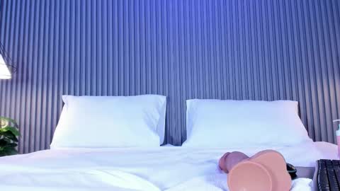 Malu online show from 11/04/25, 05:34