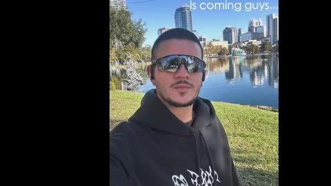 Snapshot of maluma09 chatting on 10/10/25, 02:43 maluma09 online show from 10/10/25, 02:43