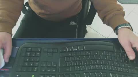 Snapshot of maly246 chatting on 02/11/26, 09:36 maly246 online show from 02/11/26, 09:36