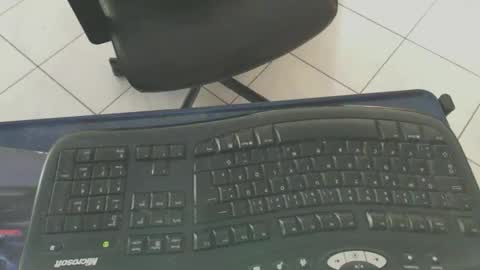 Snapshot of maly246 chatting on 02/12/26, 11:16 maly246 online show from 02/12/26, 11:16