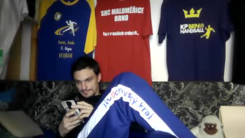 Snapshot of mamamia1789 chatting on 02/25/25, 12:03 mamamia1789 online show from 02/25/25, 12:03