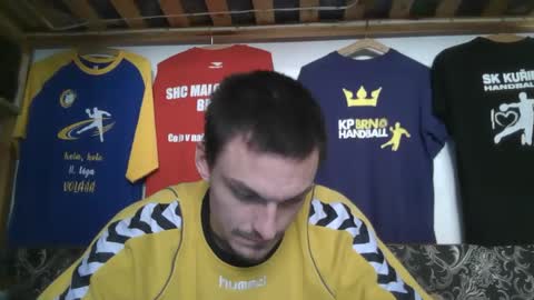 Snapshot of mamamia1789 chatting on 11/04/25, 10:47 mamamia1789 online show from 11/04/25, 10:47