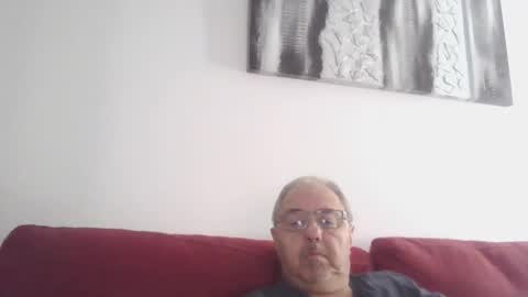 Snapshot of mambow99 chatting on 10/12/25, 06:18 OLDMANFREE online show from 10/12/25, 06:18