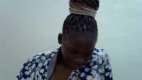 mamichula42 online show from 10/31/25, 03:07