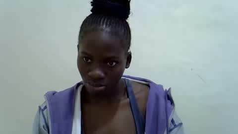 mamichula42 online show from 11/28/25, 07:00