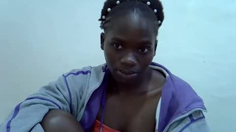 mamichula42 online show from 12/15/25, 11:03