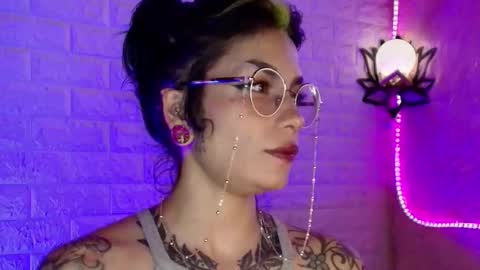 Snapshot of mamushka_ chatting on 09/10/25, 05:29   online show from 09/10/25, 05:29
