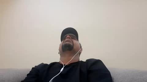 Man new online show from 11/09/25, 05:33