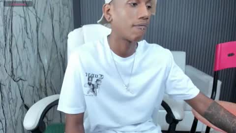 man_san11 online show from 11/10/25, 02:27